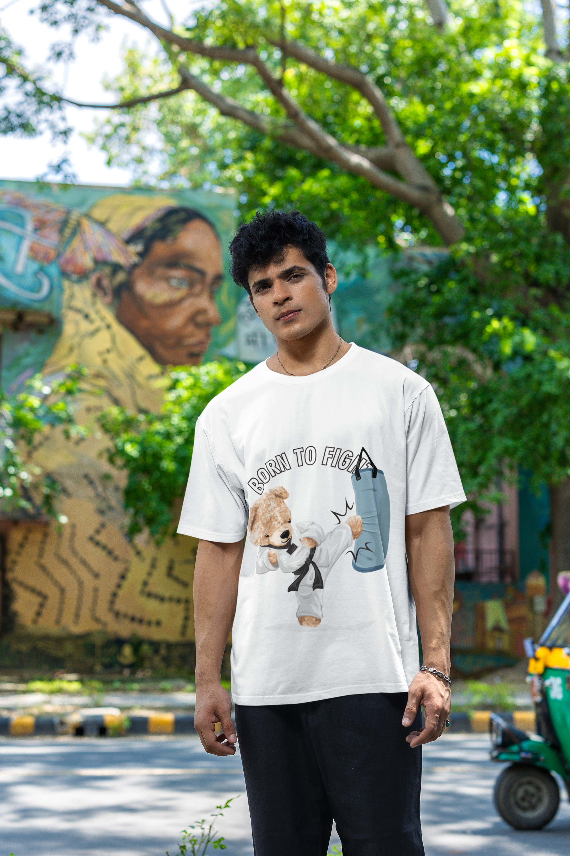 ROYAL BEAR FIGHT WHITE OVERSIZED TEE